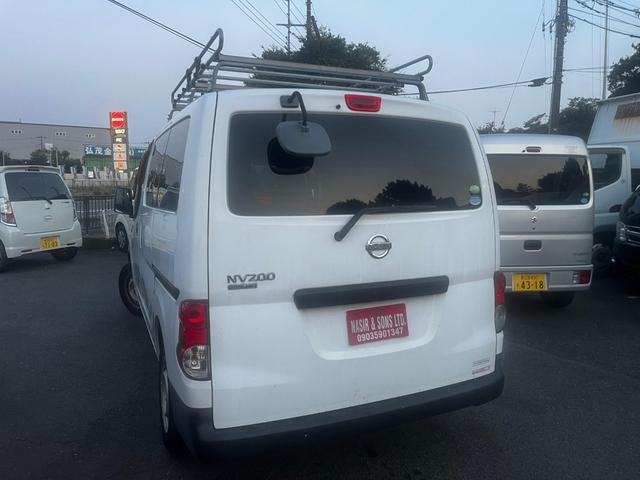 Nissan NV200 VANETTE VAN 2010