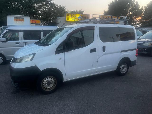 Nissan NV200 VANETTE VAN 2010