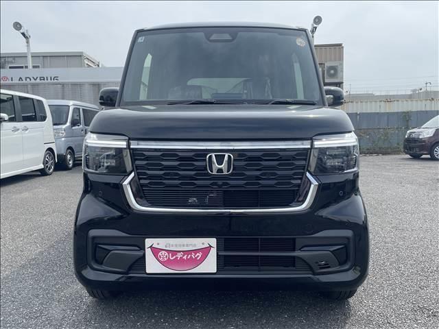 Honda N-BOX CUSTOM 2025