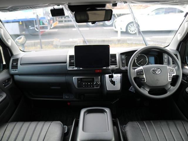 Toyota HIACE VAN 2025