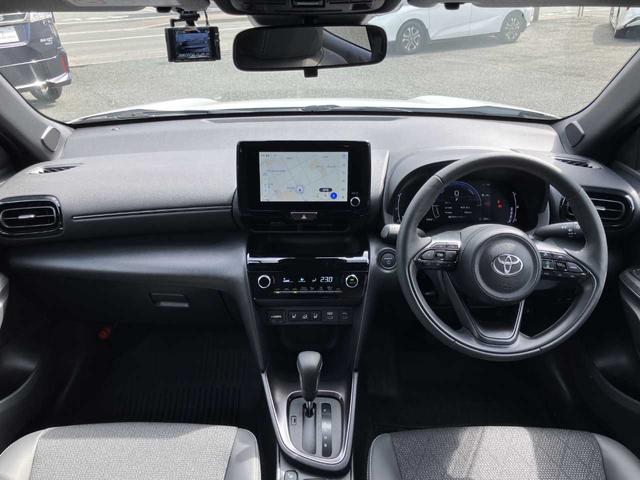 Toyota YARIS CROSS 2025