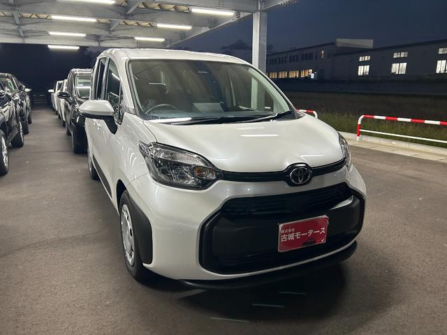 Toyota SIENTA 2025