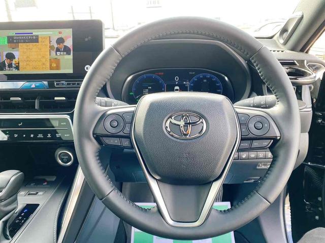 Toyota HARRIER HYBRID 2025
