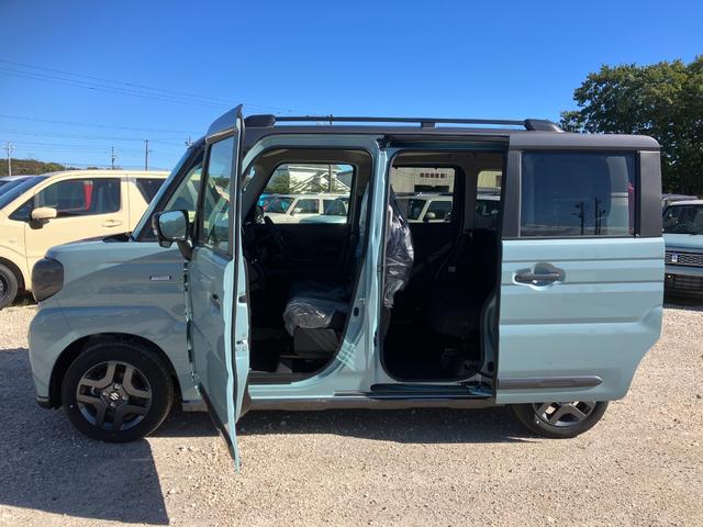 Suzuki SPACIA GEAR 2025