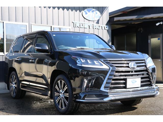 Lexus LX 2021