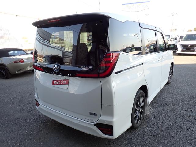 Toyota NOAH 2023