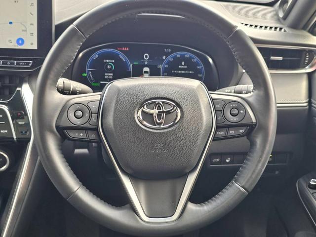 Toyota HARRIER HYBRID 2023