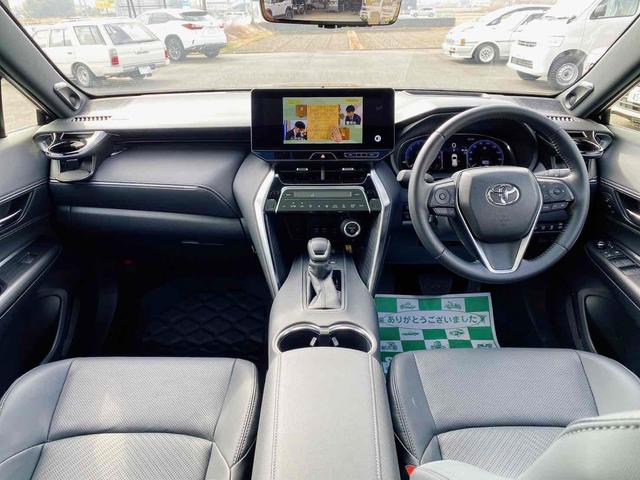 Toyota HARRIER HYBRID 2025