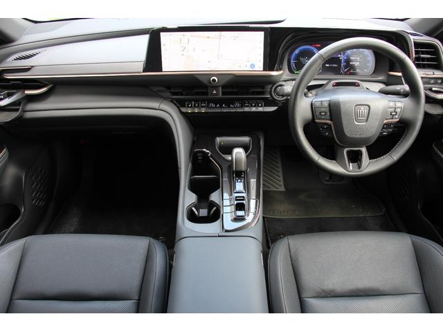 Toyota CROWN SPORT 2024