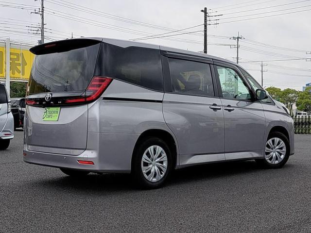Toyota NOAH 2023