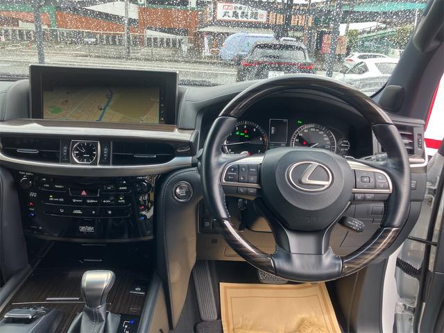 Lexus LX 2019