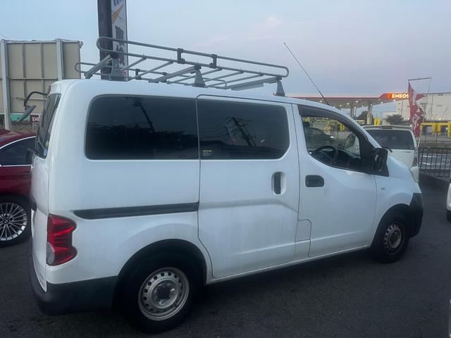 Nissan NV200 VANETTE VAN 2010