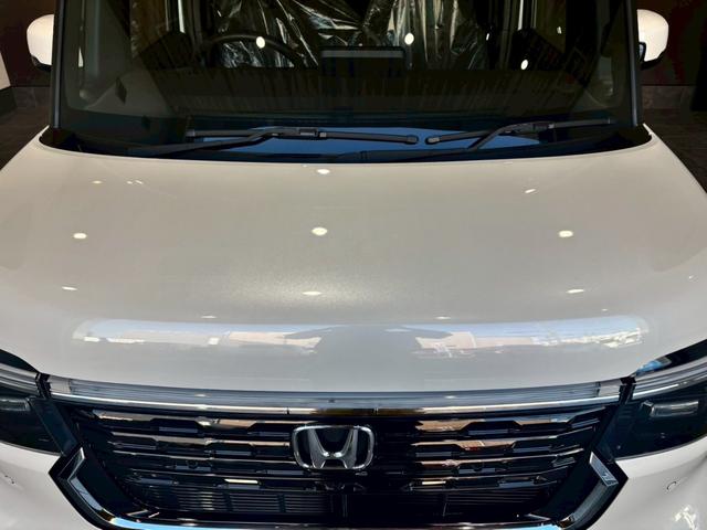 Honda N-BOX CUSTOM 2025