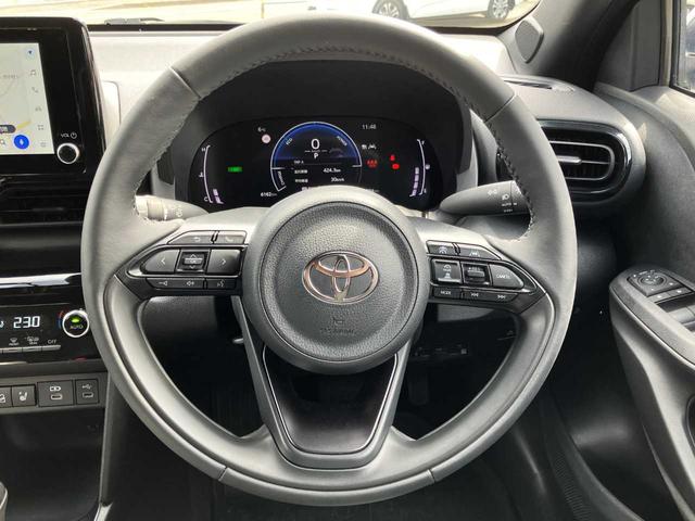 Toyota YARIS CROSS 2025