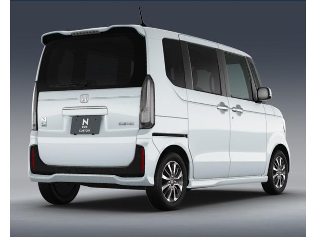 Honda N-BOX CUSTOM 2024
