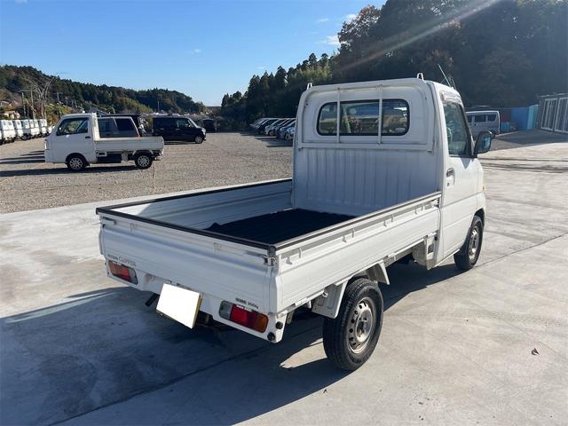 Nissan CLIPPER TRUCK 2004