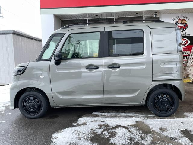 Suzuki SPACIA BASE 2025