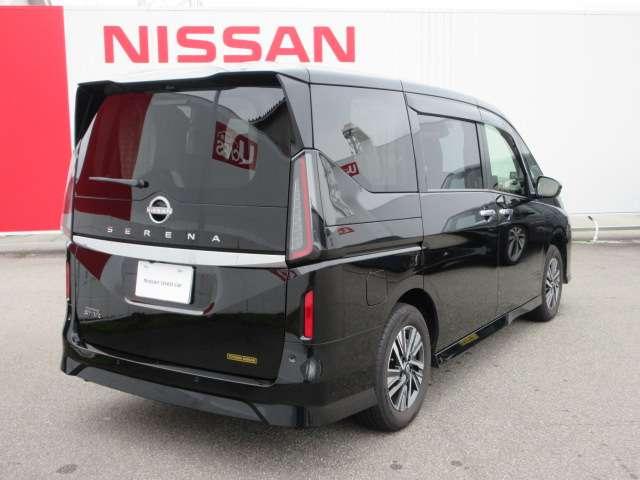 Nissan SERENA 2024