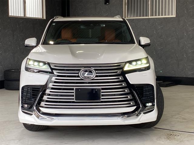 Lexus LX 2022