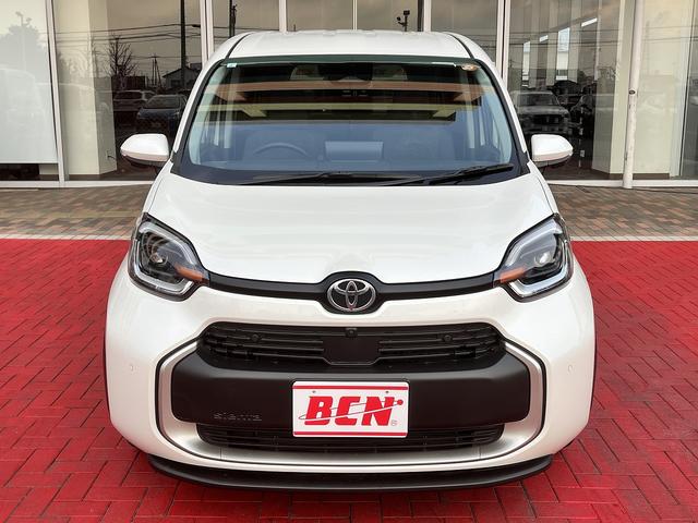 Toyota SIENTA 2023