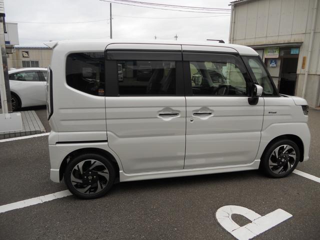 Suzuki SPACIA CUSTOM 2025