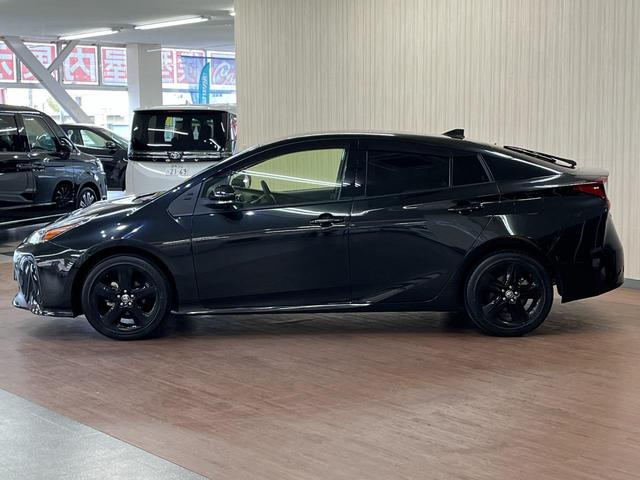 Toyota PRIUS 2022