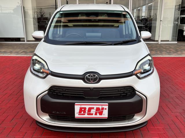 Toyota SIENTA 2023