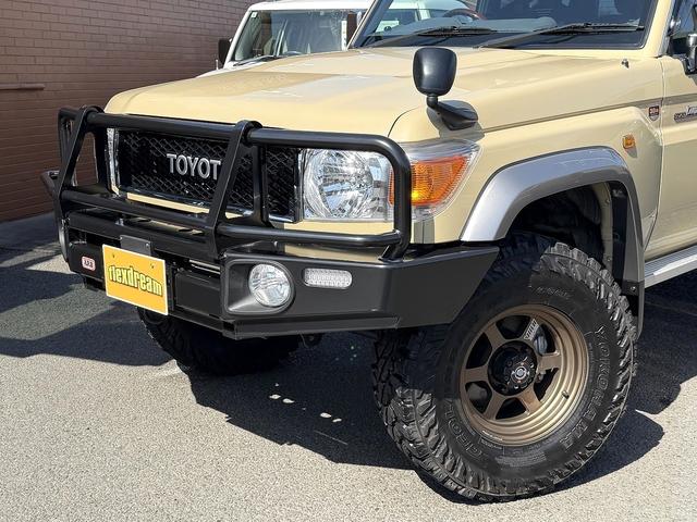 Toyota LAND CRUISER 2015