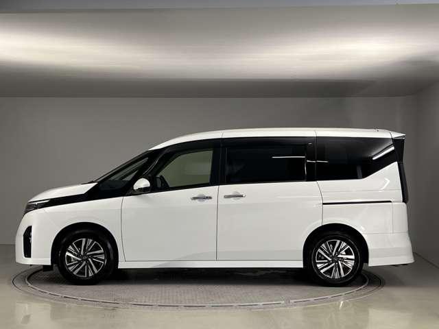 Nissan SERENA 2024