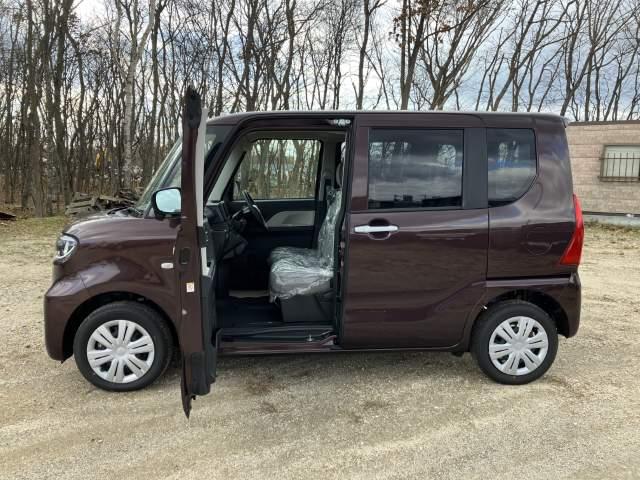 Daihatsu TANTO 2025