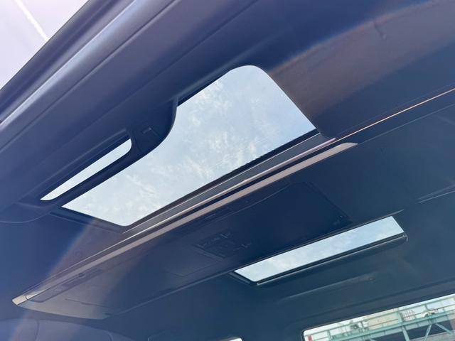 Toyota ALPHARD HYBRID 2026