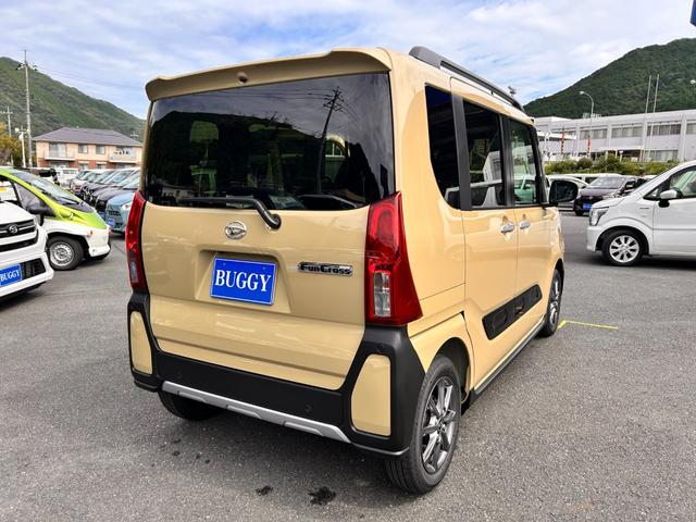 Daihatsu TANTO 2025