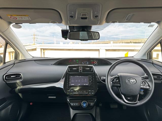 Toyota PRIUS 2020