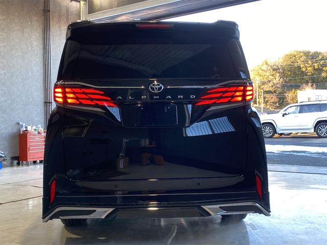 Toyota ALPHARD 2025