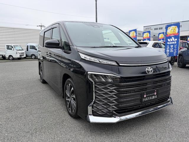 Toyota VOXY 2025