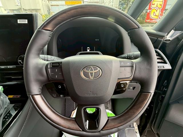 Toyota ALPHARD 2025