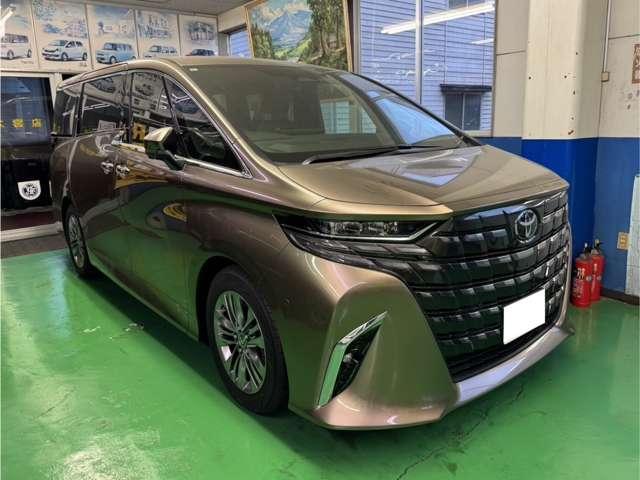Toyota ALPHARD 2024