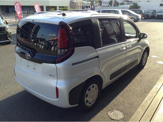 Toyota SIENTA 2025