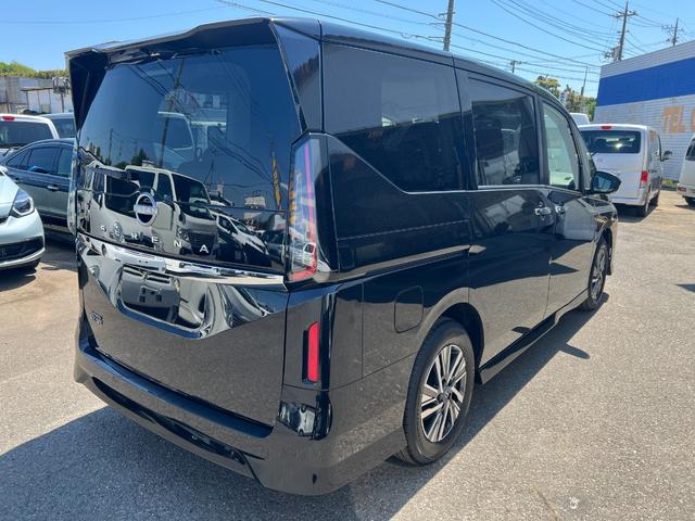 Nissan SERENA 2024