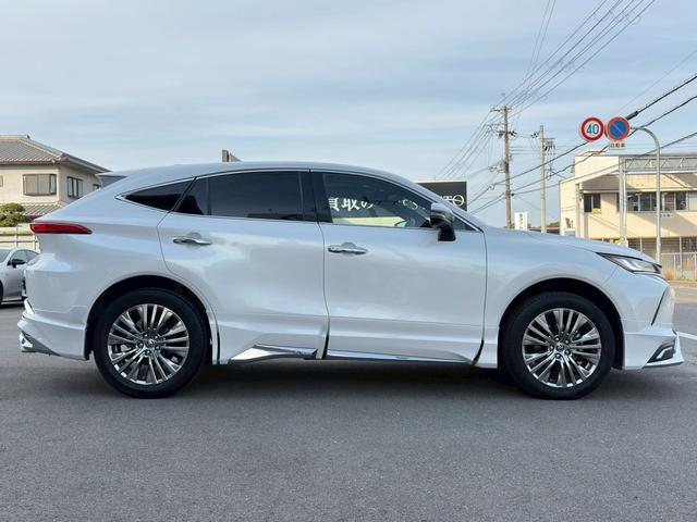 Toyota HARRIER HYBRID 2023
