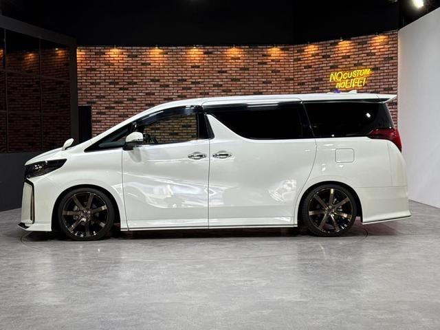 Toyota ALPHARD 2023