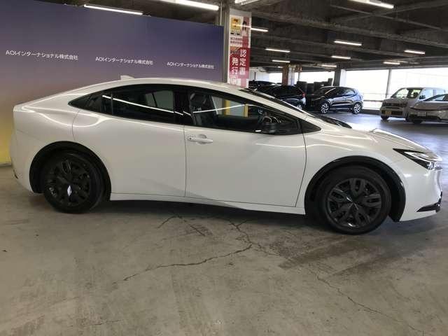Toyota PRIUS 2024
