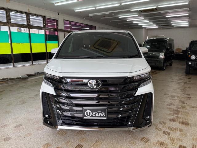 Toyota VELLFIRE HYBRID 2025