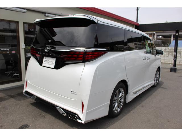 Toyota ALPHARD HYBRID 2026