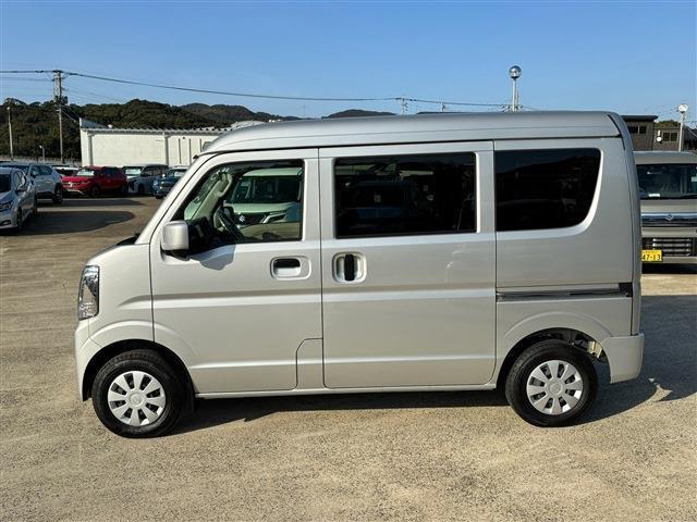 Nissan NV100 Clipper Van 2024