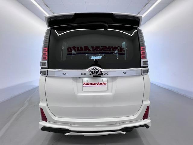 Toyota VOXY 2021