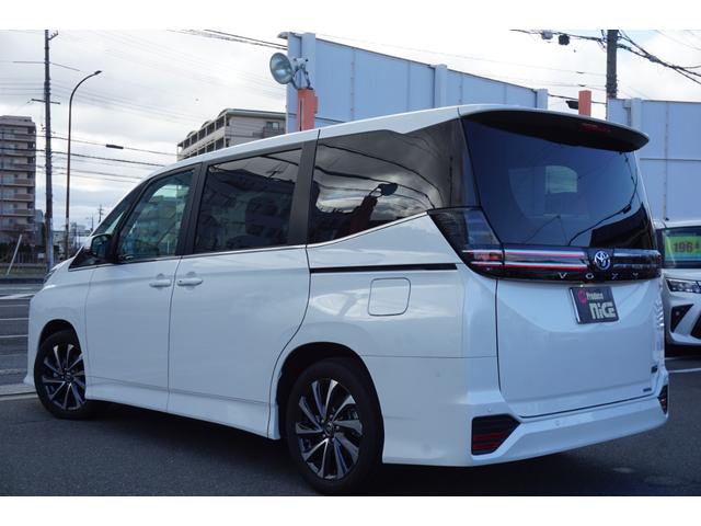Toyota VOXY 2025