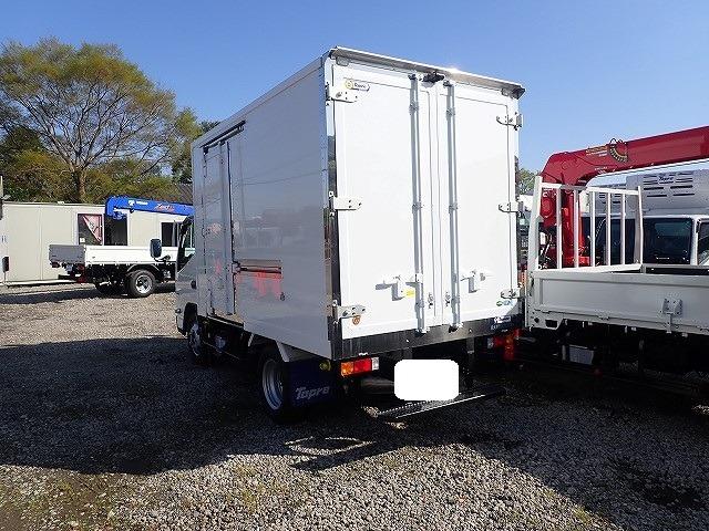 Mitsubishi Fuso CANTER 2025