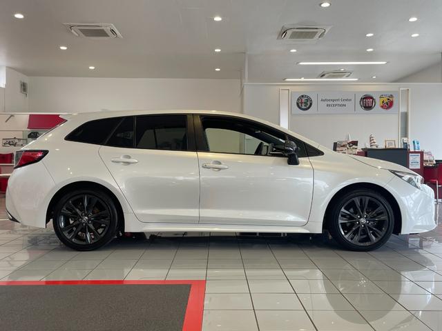 Toyota COROLLA TOURING 2022