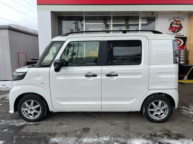 Suzuki SPACIA BASE 2025